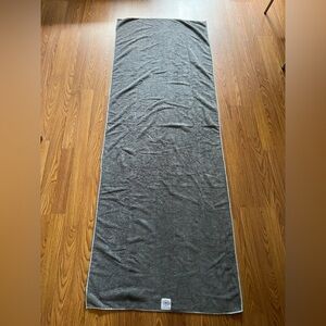 Gaiam yoga mat towel, absorbent, grey